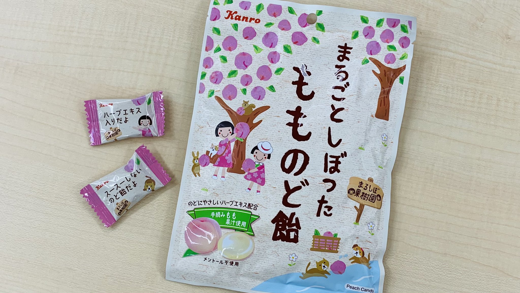تويتر カンロpr 公式 على تويتر N E W まるごとしぼった もものど飴 おはようございます まるしぼ シリーズの新フレーバーは 桃 でした さわやかな桃の味と可愛いデザインにほっこり癒されてください 全国の スーパーやドラッグ