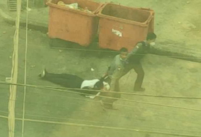 น้องเป็นศึกษาแพทย์ ยังเด็กอยู่เลยค่ะ 
ขอให้ไปสู่ภพภูมิที่ดีค่ะ ขอให้ชาวเมียนมาได้ประชาธิปไตยโดยเร็วค่ะ 
คงรู้นะว่ามันจะทำอะไรกับศพ 
 #WhatsHappeningInMyanmar