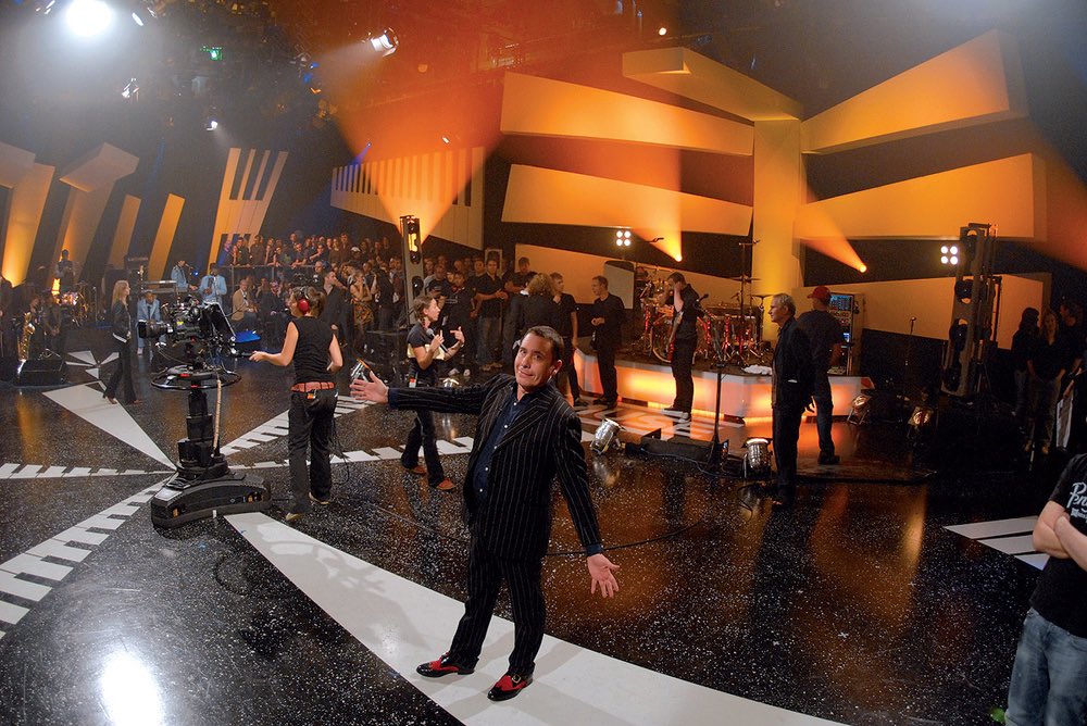 Vic Salazar (@vicsalazardrums) on Twitter photo Watching the #GRAMMYs and digging the "Later... with Jools Holland" vibe for the live performances.
<a href="/BBCLater/">Later...with Jools Holland on BBC Two</a> Watching the #GRAMMYs and digging the "Later... with Jools Holland" vibe for the live performances.
<a href="/BBCLater/">Later...with Jools Holland on BBC Two</a>