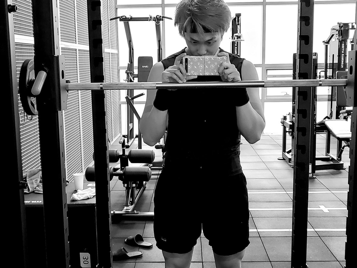 choi_bts2's tweet photo. RM on Weverse 0315 

Came to work out 

@BTS_twt https://t.co/3aGw5UmzjX