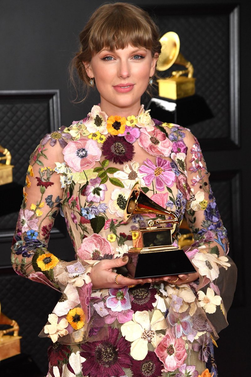 MisReviewsyMas's tweet photo. Taylor Swift / Dua Lipa / Harry Styles / Megan Thee Stallion 

All 4 tonight Grammy Award winners 👏🏼👏🏼🙌🏼🙌🏼 #GRAMMYs 

Talent always wins https://t.co/FDjmPa20Li