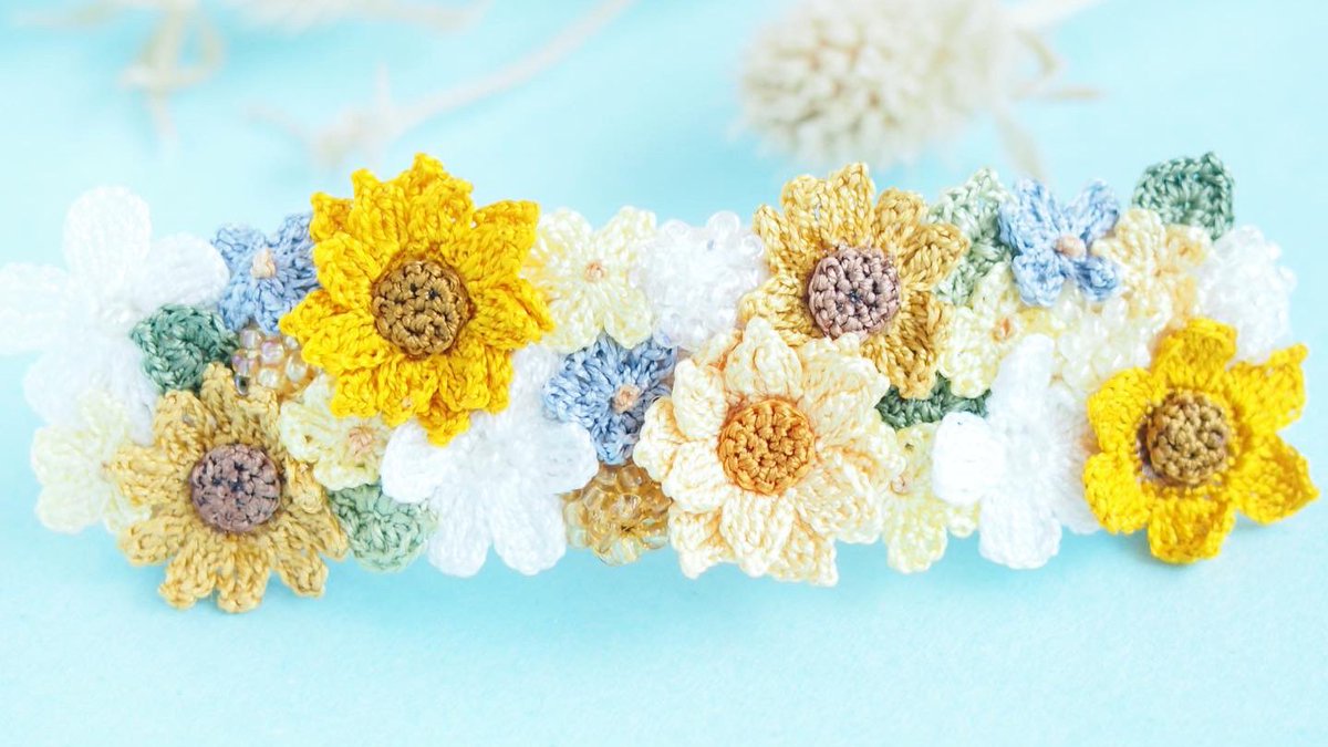 anderuyon's tweet photo. オーダー作品制作中♪
ヒマワリ編みました🌻
バレッタになります☆

#編み物
#crochet https://t.co/IbfeD8zmB0