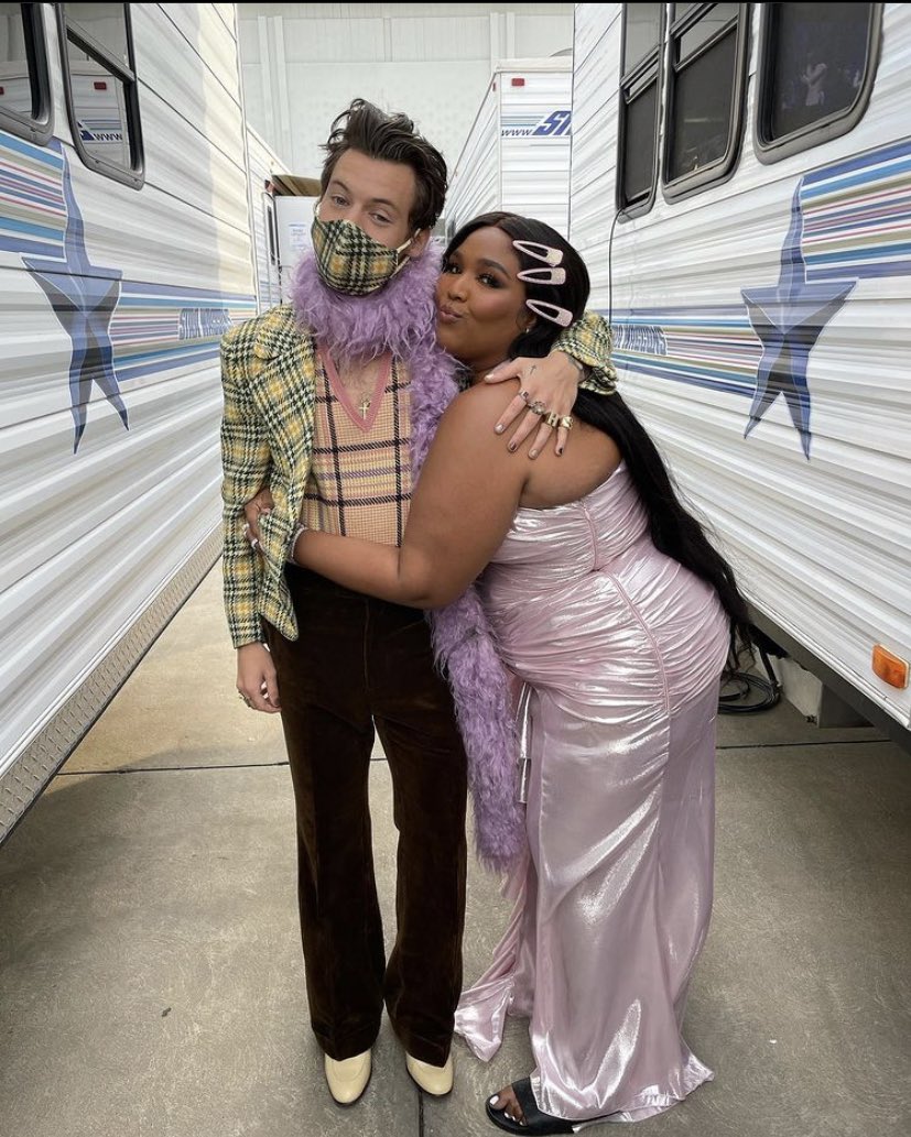 hsdaily's tweet photo. Lizzo via Instagram “HARRY WON A GRAMMY !!!” https://t.co/PnnT3aB0FK