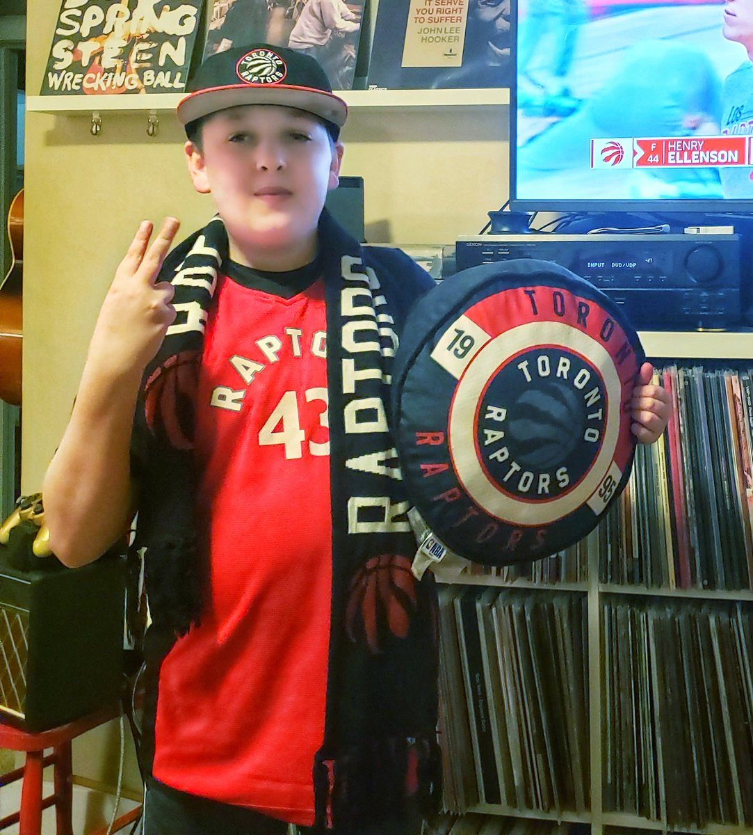 dannykeeler's tweet photo. Hi from Muskoka! #WeTheNorth #TORvsCHI #tangerinefanangle https://t.co/llli8p6gZD