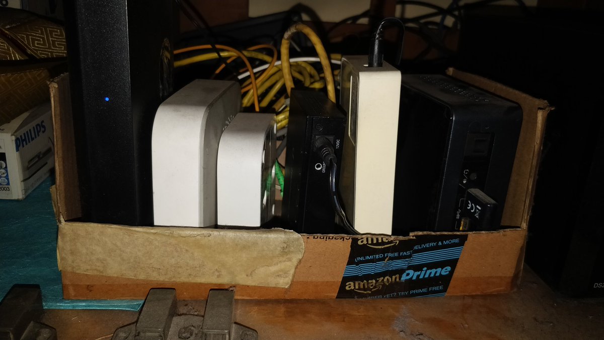 vbhoj74's tweet image. use it as a network rack @amazonIN #PledgeToReuse