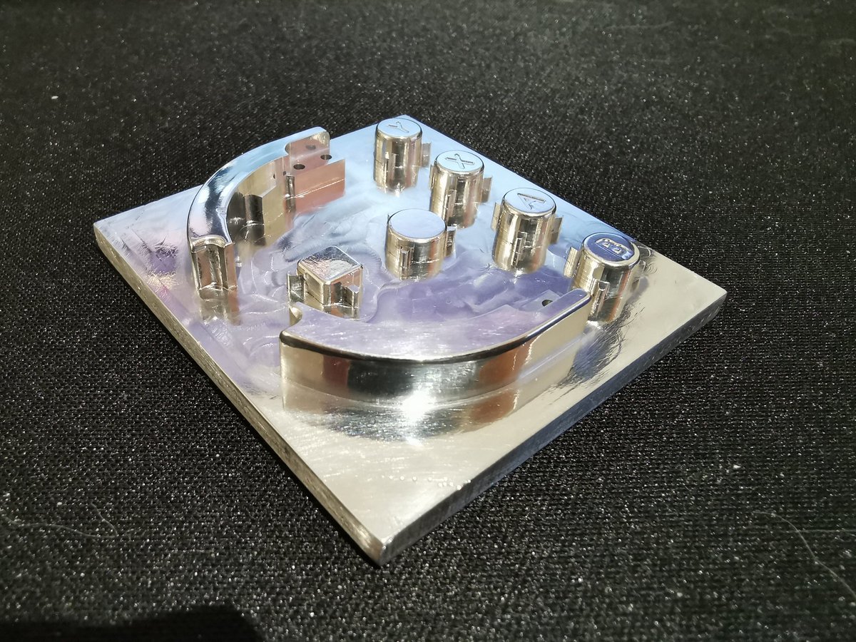 StonedEdgeMods's tweet image. Button molds done for Retro Lite. The molds were made by CNC and all smoothly polished with a dremel buffing wheel.