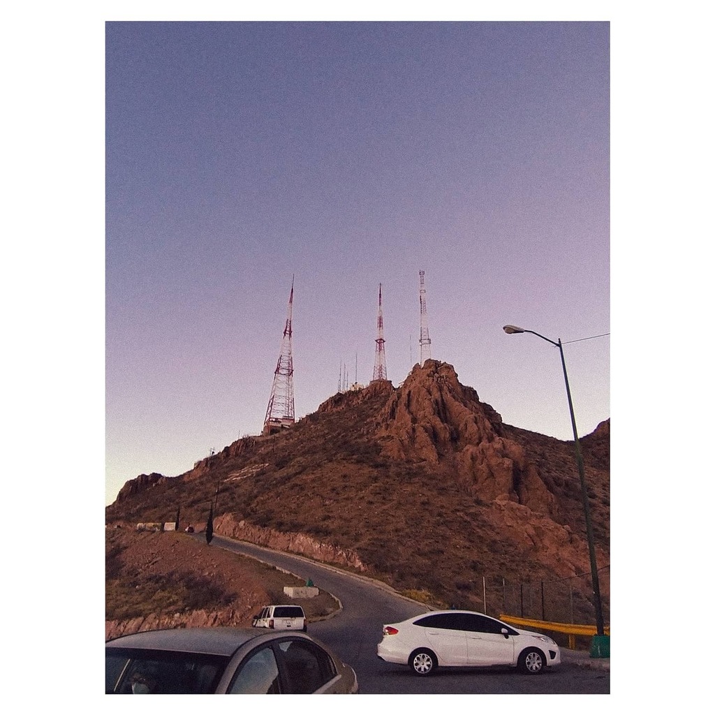 NVarmando1's tweet photo. #mexico #Chihuahua #ferromex #igersmexico #moodygrams #cinematic #cinematicphotography #sombrescapes #landscapephotography #irimages #photoobserve #photocinematica #espiritmag #reframedmag #igersmexico #igerschihuahua #ig_cinemag #irimages #streetgrammer… https://t.co/1rruaw1uYO https://t.co/p9B6PXcYVs