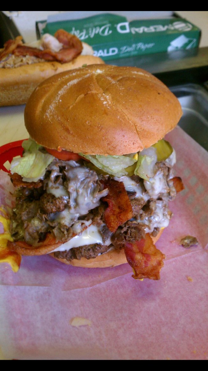vincentlaspada's tweet photo. ⁦You have not had the best burger in town till you been to LaSpada’s Original and try there Philly Burger pulled high with cheesesteak,bacon and an 8 ounce burger trust me you thank me later ⁦@ShotziWWE⁩ https://t.co/SshUQ1OpNJ