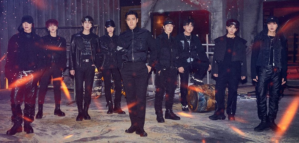NochesconSuJu's tweet photo. Tenemos una House Party este 16 de marzo y estan cordialmente invitados a participar de la misma💙 @cinescape_peru y  @BrunoPinasco
Disfruten junto a ELF de todo el talenton que tiene #SUPERJUNIOR
#HouseParty https://t.co/jCr5ONMZNR