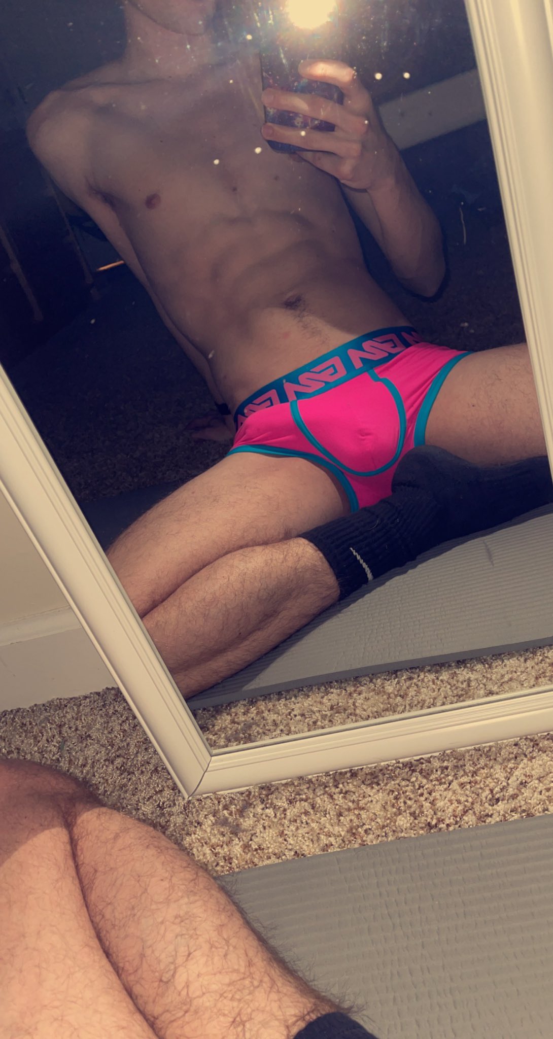 Should be doing homework but instead I’m.... 🥵 https://t.co/ai8PH2rRRz
