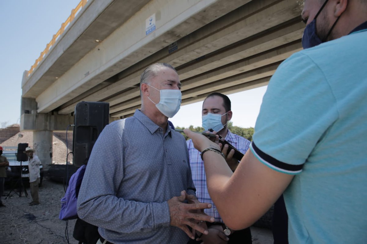 SinaloaSop's tweet photo. Con recursos propios del estado el gobernador @QuirinoOC Pon en marcha la obra del puente en Monte Alto, en El Rosario.
https://t.co/n9f7ApxrYm https://t.co/wV9PuE916q