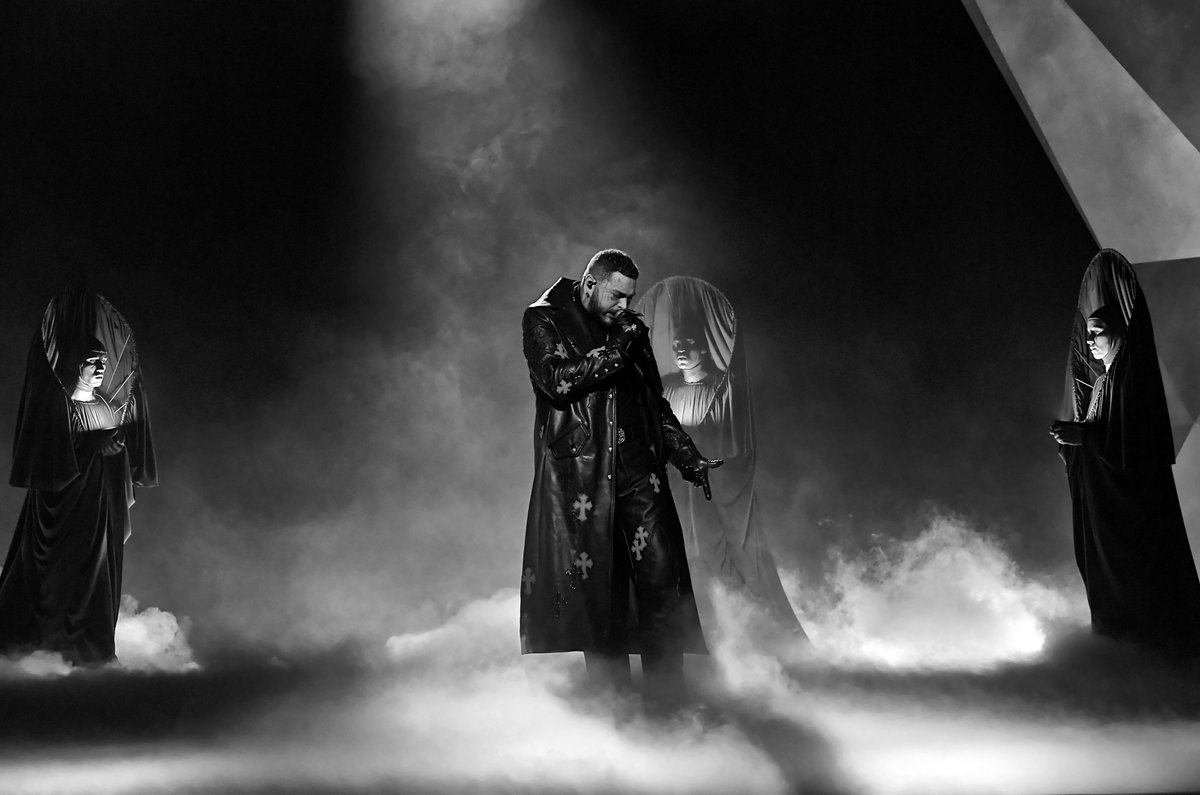 RepublicRecords's tweet image. .@PostMalone just killed that 🔥 #GRAMMYs #RepublicGRAMMYs