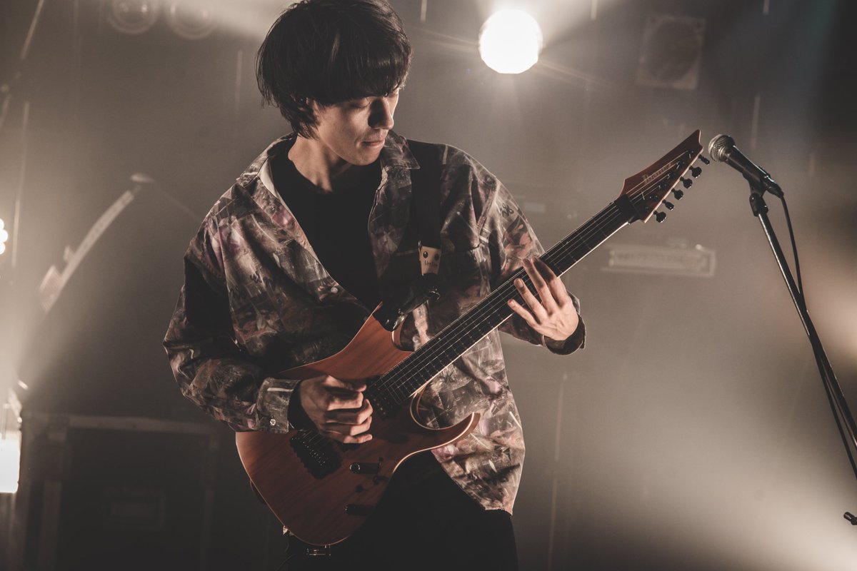 fromtheabyssjp's tweet photo. 【LIVE PHOTO①】

2021.3.14 @渋谷CYCLONE

💎𝐂𝐔𝐑𝐄𝐒 𝐓𝐎𝐔𝐑 𝟐𝟎𝟐𝟏💎

All photo by @ayokajino https://t.co/ANLpCc3wSD