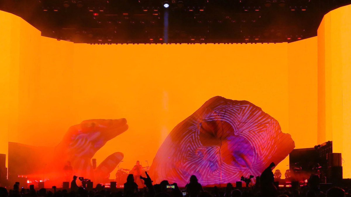 strangeloop_s's tweet photo. Coachella 2018 @theweeknd (with collaborators Es Devlin & Leroy Bennett)
https://t.co/jJtIMdNRz6
#theweeknd #strangeloopstudios #coachella #visuals #design https://t.co/V4hUcaPdOq