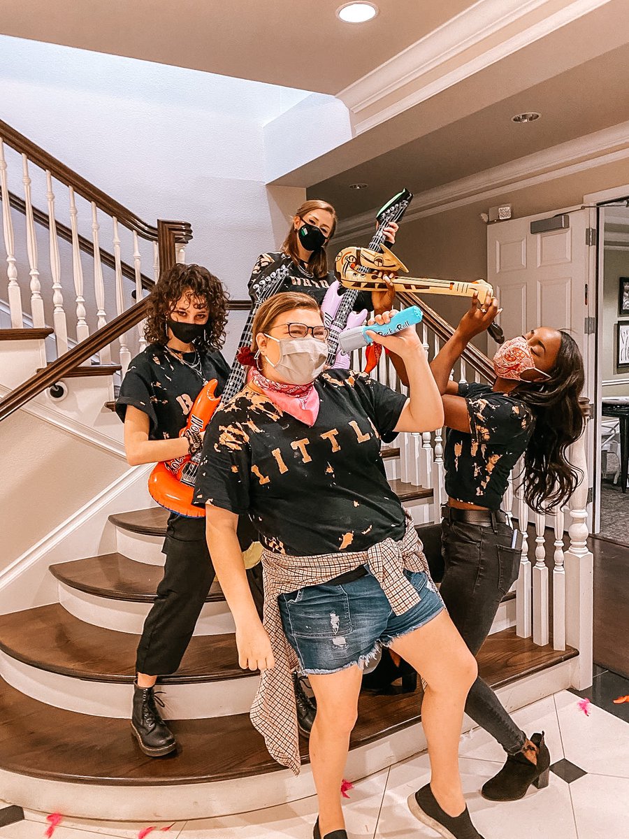 BIG/LITTLE ✨ so happy that our wonderful spring pc 21’ just got their bigs! 🤍