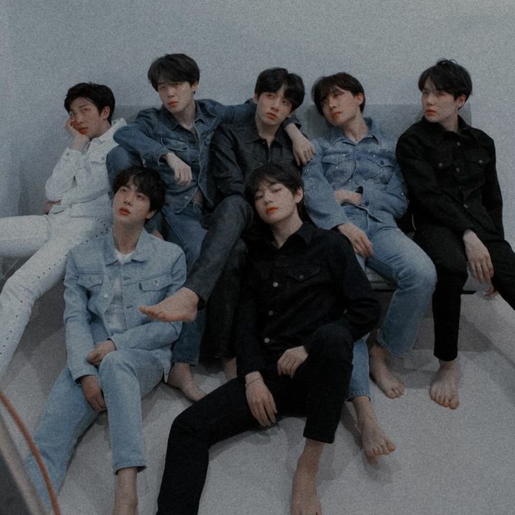 iris46980410's tweet photo. #GrammysTNT @BTS_twt 
#SetTheNightAlightBTS
#BTS_Dynamite 
#GrammysTNT 
SI SE PUEDE SIGAMOS VOTANDOOOOOO https://t.co/qgDdARE8J3