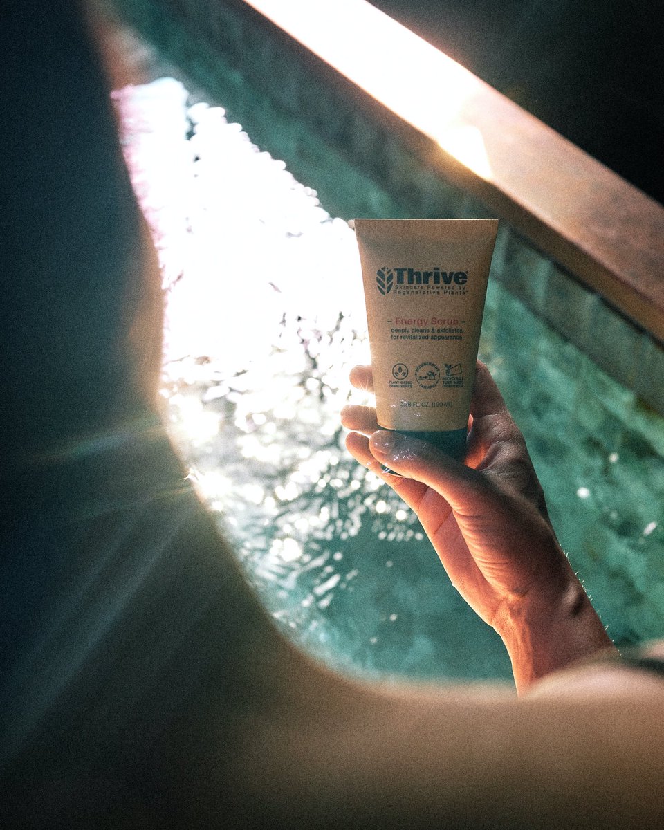 ThriveCare's tweet photo. Community care > Self care

But you’ve got to take care of yourself to be able to help others. If you haven’t already today, make time to recharge. #RegenerativeSkincare https://t.co/r8b1vztFsv