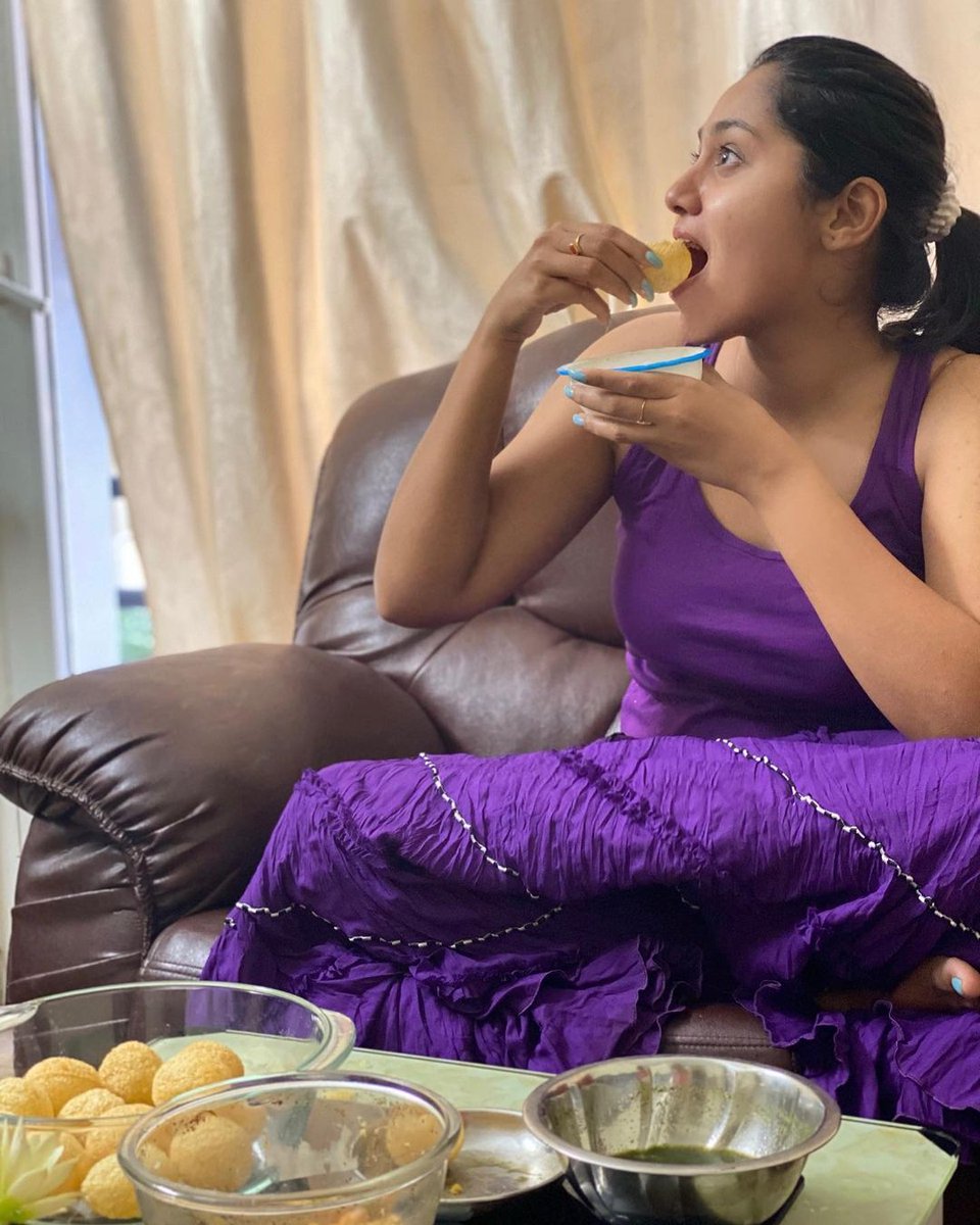 SreethuAddicts's tweet photo. Panipuri 😋💜

#Sreethu
#SreethuKrishnan 
#SreethuKrishnanAddicts https://t.co/qMwM9Fnj5r