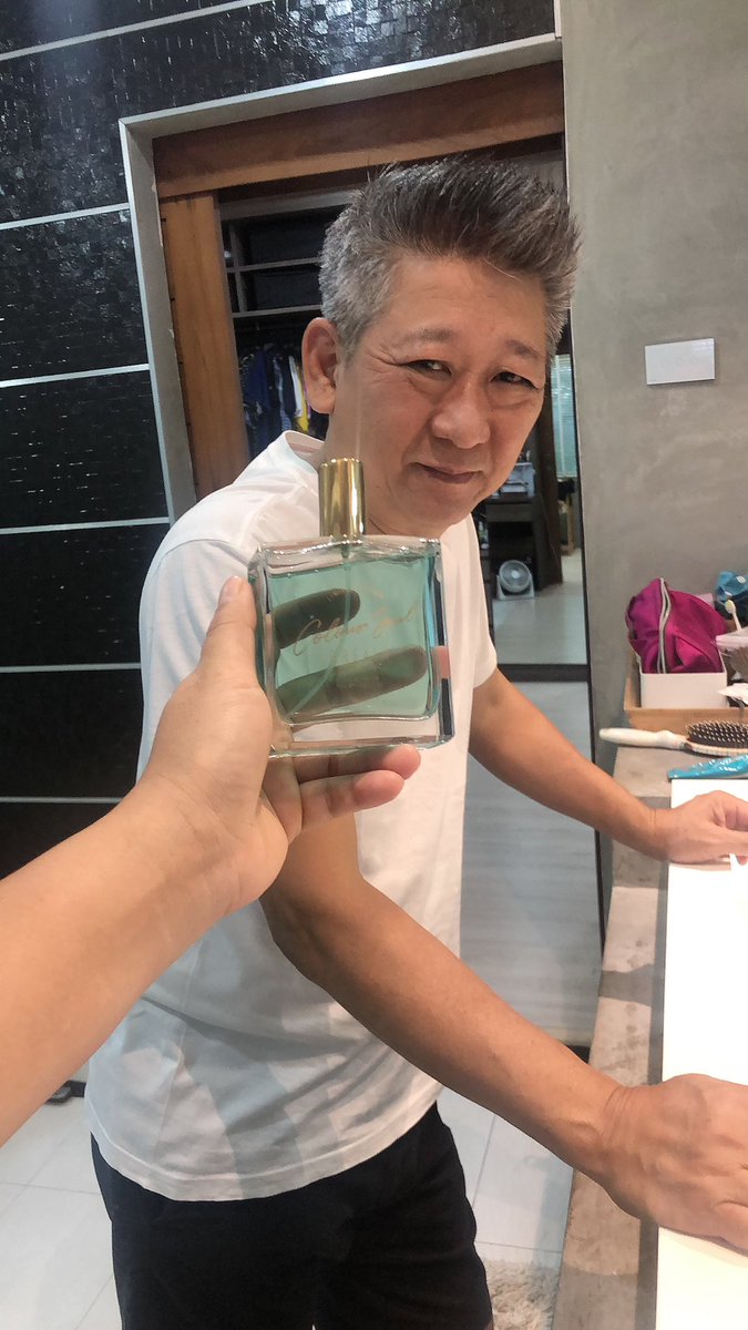 RRerkpaisan's tweet photo. คนไม่ใช่แฟน ทำแทนไม่ได้🤣 ฉีดมันทุกที่ ฉีดใส่ตุ๊กตา ฉีดใส่ที่นอน วันนี้ฉีดใส่พี่นิค🤣 #เป๊กผลิตโชค #PeckPaLitChoke️ #เรือนผู้บริคูณ #มาดามแจ็ค https://t.co/vQpH9sx39I