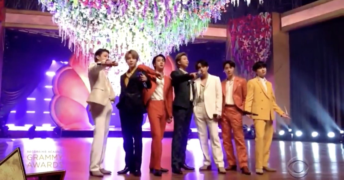 BorahaeTAEnnies's tweet photo. Thank you for this Amazing Performance. No one can Do it Like BTS. You have always made us Proud. Love You 💜@BTS_twt #SetTheNightAlightsBTS https://t.co/oFZM7EkHuD