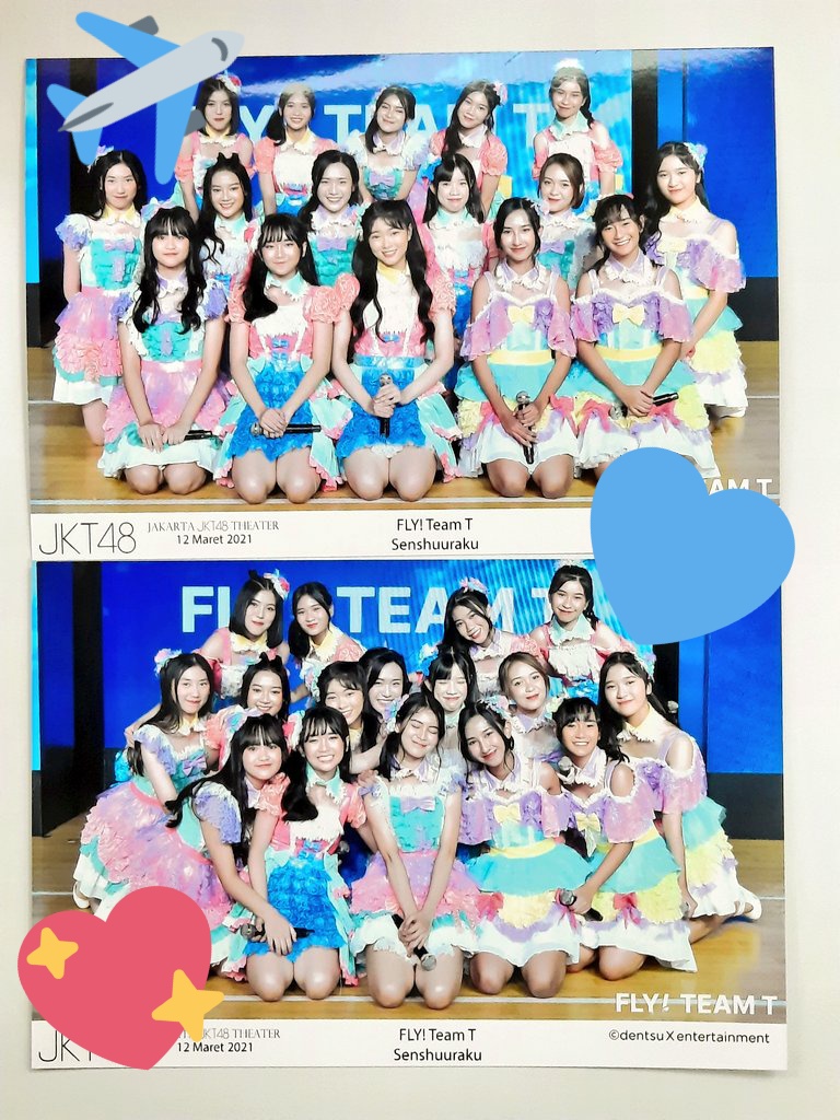 Oh iya!
Mimin kemarin sudah dapetin foto spesial senshuuraku Fly! Team T nih!
Kamu sudah punya belum? 👀
Foto ini bisa didapatkan di booth merchandise di theater, atau di Tokopedia Official JKT48 ya! 😊💕
Kalo bingung beli yang mana, saran mimin sih dua2nya.
#LastFlighTeamTJKT48
