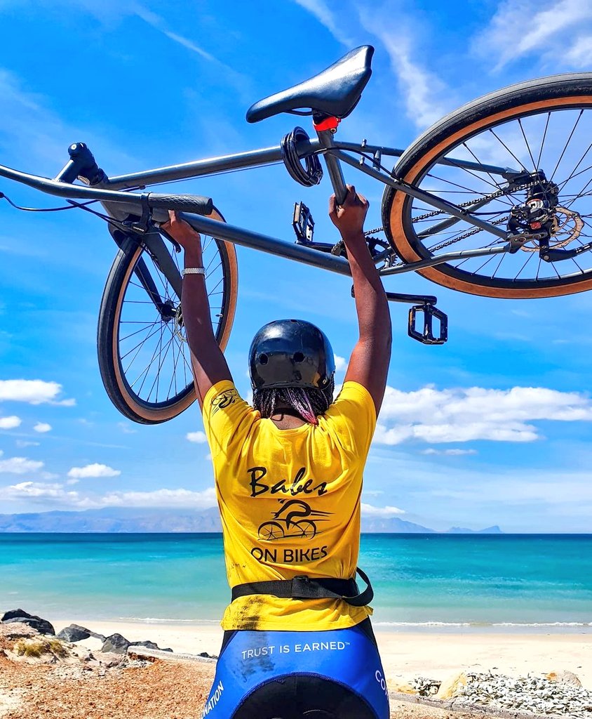 Viva! To our #KhaltshaCycles #BabesOnBikes for hosting their own #womenonbikes ride on Saturday. Loads of coffee, photos, chats and new relationships formed.
Thanks to our ride leaders <a href="/MaxoloMisa/">MsMaxolo</a> <a href="/GwamaThulien/">Thulile Gwama</a> for amazing and job!