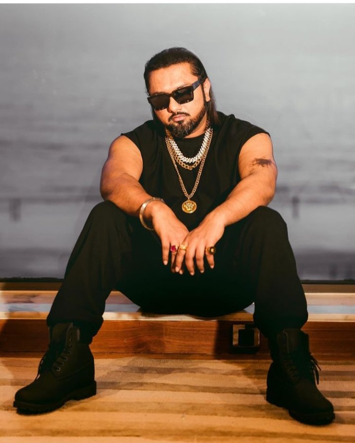  Happy birthday honey Singh...love u bro 