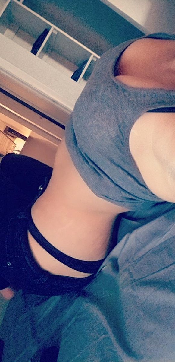 Celvia09's tweet photo. Rt and follow for a nude 💦💦 
Dm me for pricelist  😈😈 
#horny #sellingcontent #nudes #boobs #wetpussy #cockslut #video #dildo #squirt #fingering #tits #sext #sexting #cumslut https://t.co/1ObdMcipKz