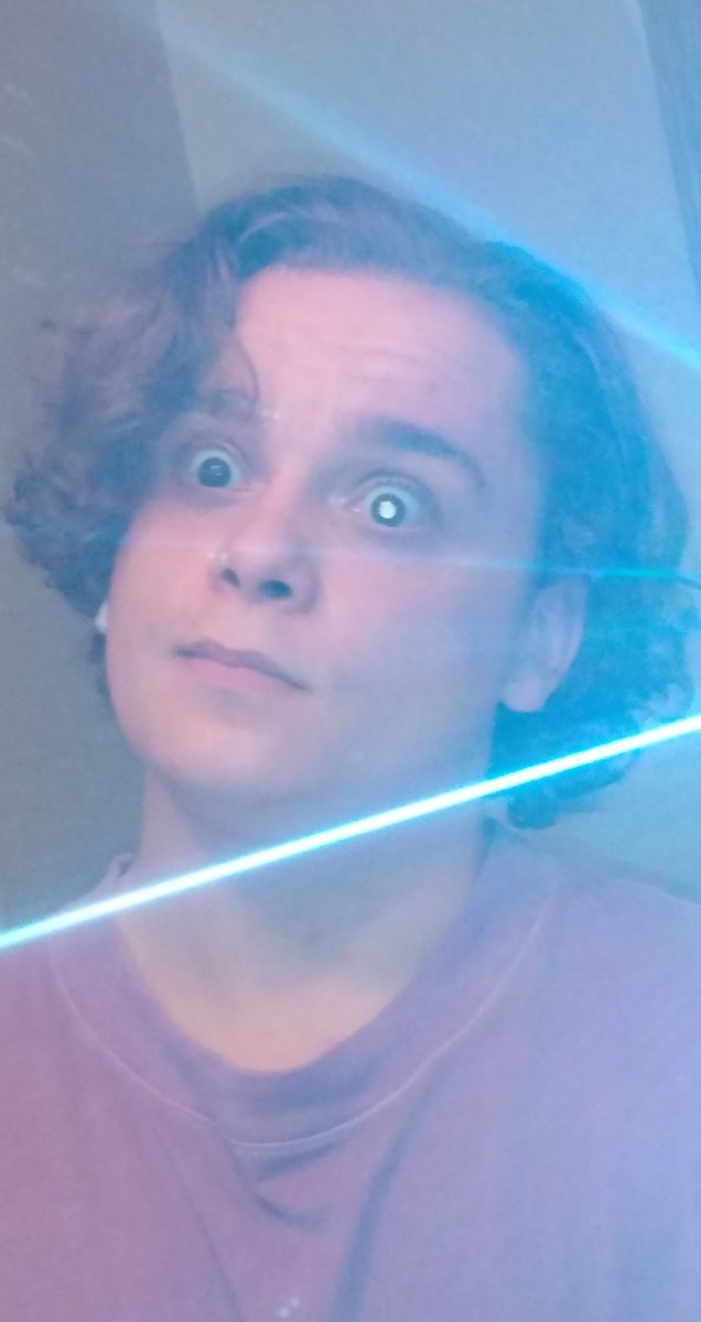 Elevated_Rebel_'s tweet image. No that&apos;s not from the flash of a camera. I&apos;m really a robot. Beep Boob motherfucker🤖
#selflove #robotalks #Egirls #profilepic