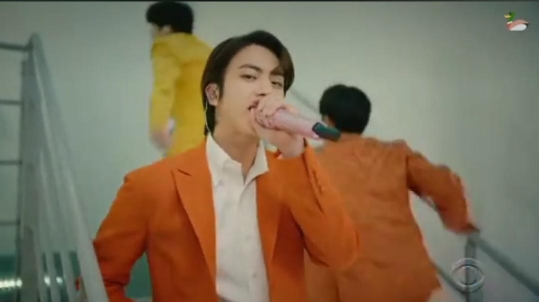 natha_jin_verse's tweet photo. OMG π€ͺποΈπ
#SEOKJIN ποΈποΈποΈ
He gonna so much handsome day by day..
@BTS_twt
#OrangeSuitGuy π https://t.co/SR1PxRFzE5