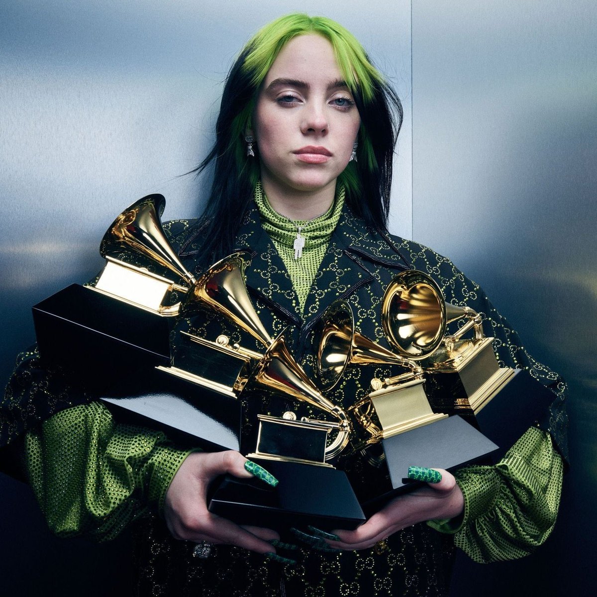 eilishdata's tweet photo. .@BillieEilish won Record of the Year for two consecutive years at the #GRAMMYs  with “bad guy” (2019) and “everything i wanted” (2020).

— She is the first soloist artist to achieve this since @Roberta_Flack (1973, 1974). https://t.co/exg2KRN1M6