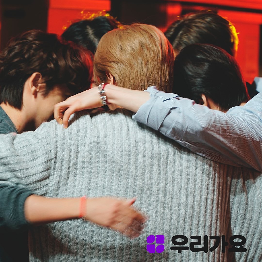 ELFMexLatam's tweet photo. Elfas... Vamos a aprovechar la fiebre de búsqueda de AMIGOS ELF'S...

Comenta en esta publicación usando👇 su sube tu foto favorita de tu bias 
@SJofficial #SUPERJUNIOR #TheRenaissance #HouseParty

Agreguemos amigos y ampliemos la colección de fotos de @SJofficial https://t.co/fpursvitIH