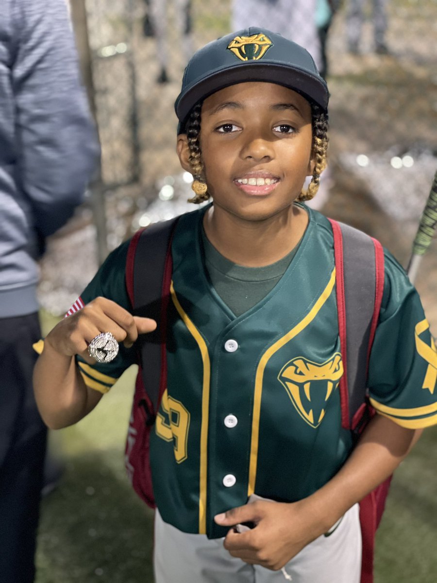 99jwhite's tweet photo. Let's go #1stRing let's go vipers🐍🐍 we beat FC Crew and 21 baseball!!! https://t.co/GolJ2Z6GQa