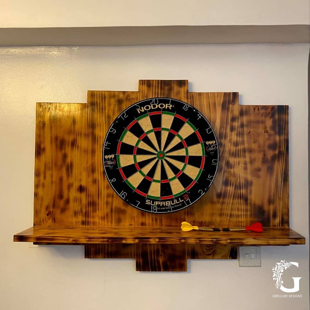 grellure's tweet photo. NICE HOMIE VIBE BBQ PARTY SETTINGS. GOOD MUSIC. SHOOTING SHOTS
.
Sau sugi burn Dart Board 
Dimensions: 40 inches*30 inches 
.
Contact us we deliver 🚚 countrywide
#dartboards #lifestyle #grelluredesigns #homedecortips #supportsmallbusiness #indoorgames #dartboard #darts #wood https://t.co/RgvZhhNWqo
