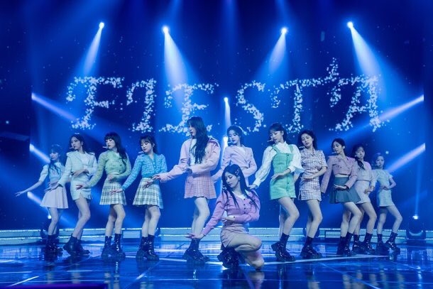 keitadj3's tweet photo. IZONE、活動停止前最後のコンサート終了

「忘れられない思い出作ってくれて感謝します。WIZONEのおかげで毎日が幸せだった」
#IZONE
#IZONE_THESTORY
#ONE_THE_STORY https://t.co/OtdkKubZLf