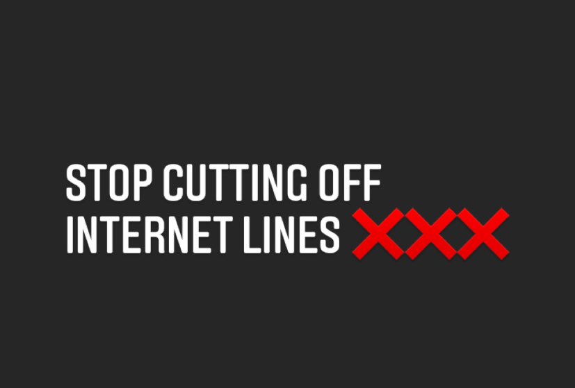 AdorablyGloria's tweet photo. Junta cut off internet lines from 1-9 AM everyday. But for #15March , they black out all the #mobile_internet across Myanmar. Only the Fibre Internets work well in some places. 

 #InternetFreedomMyanmar
#WhatsHappeningInMyanmar 
#Mar15Coup https://t.co/kiBEs3mcRO
