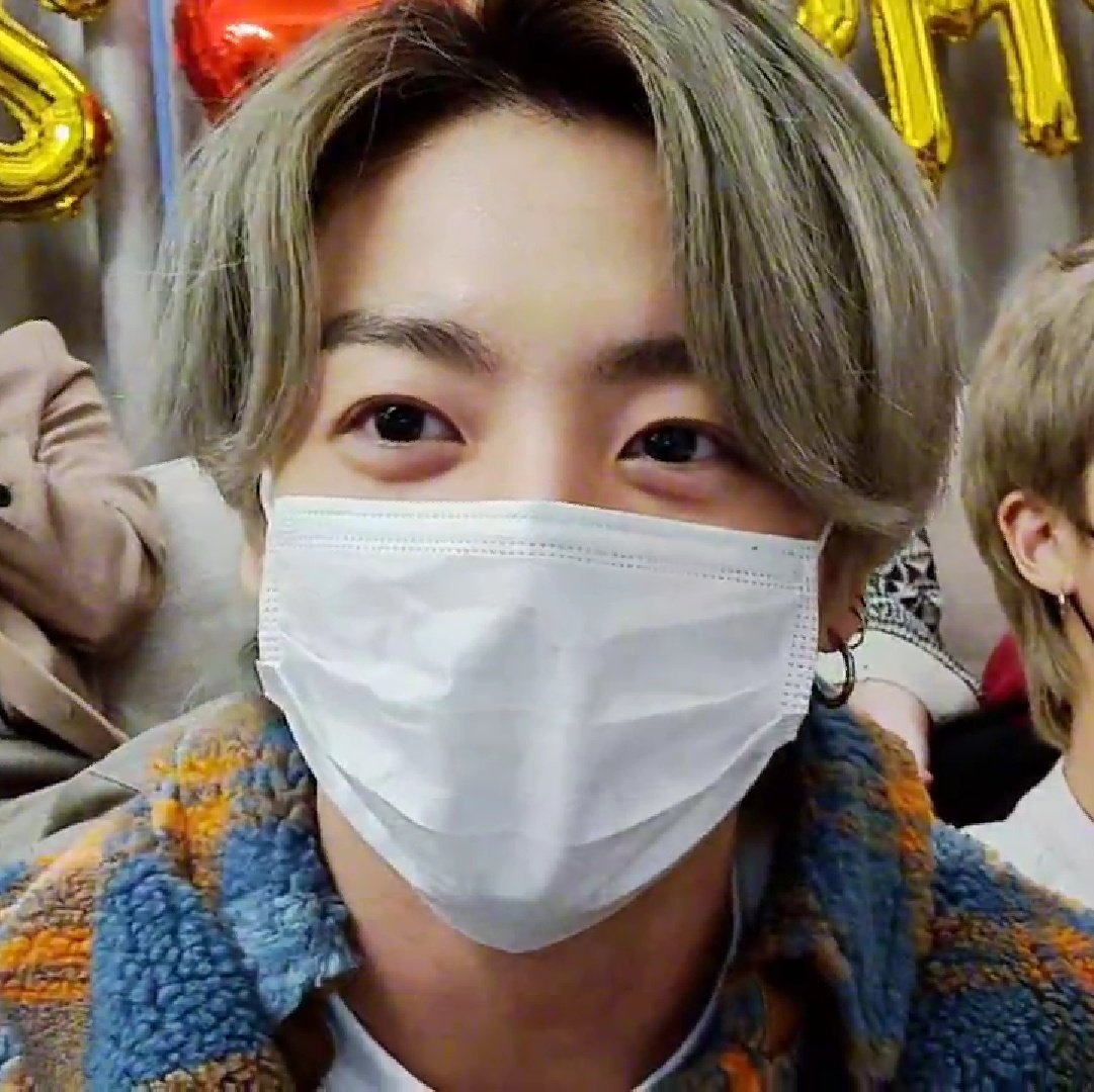 stopkookminpls's tweet photo. (-̩̩̩-̩̩̩-̩̩̩-̩̩̩-̩̩̩___-̩̩̩-̩̩̩-̩̩̩-̩̩̩-̩̩̩) https://t.co/NykjzSaVQf