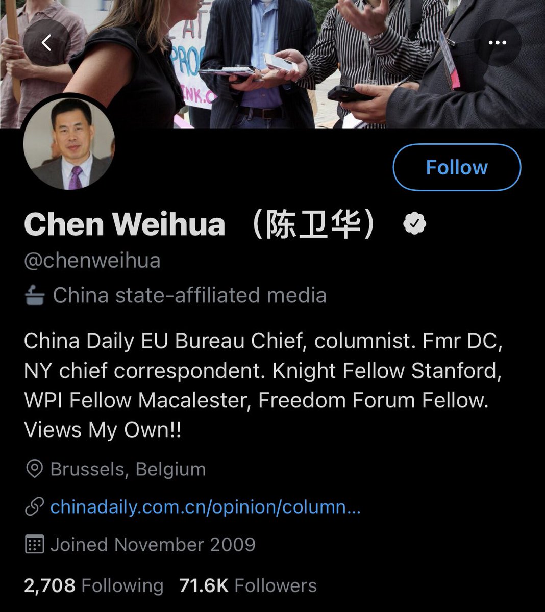 ZtozM's tweet photo. @jack @Twitter @premiumbusiness @TwitterSupport 
❗️Why is he verified? ❗️
He’s spreading misinformations on Burmese protesters. The factories were set on fire by the junta’s slaves and now they’re joining hands with China to put all the blame on us.
Please do something about it. https://t.co/yKLjHjeNYh