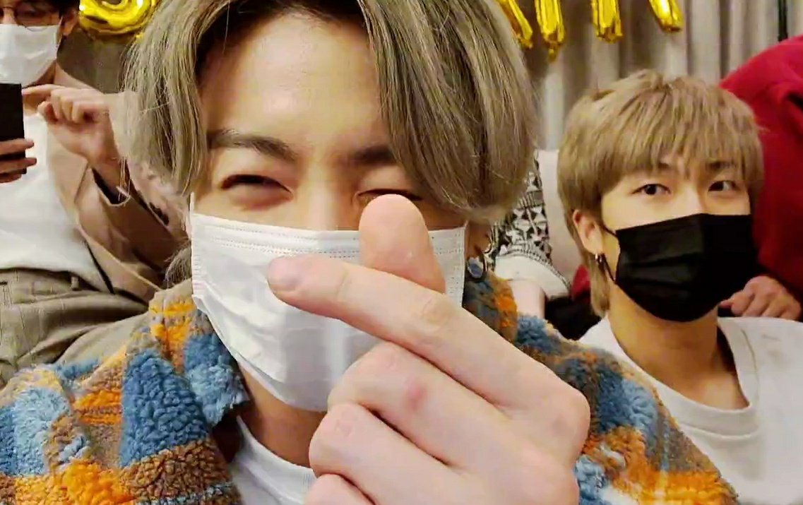 vantegcf95's tweet photo. happiness https://t.co/FtyKtBwtR9