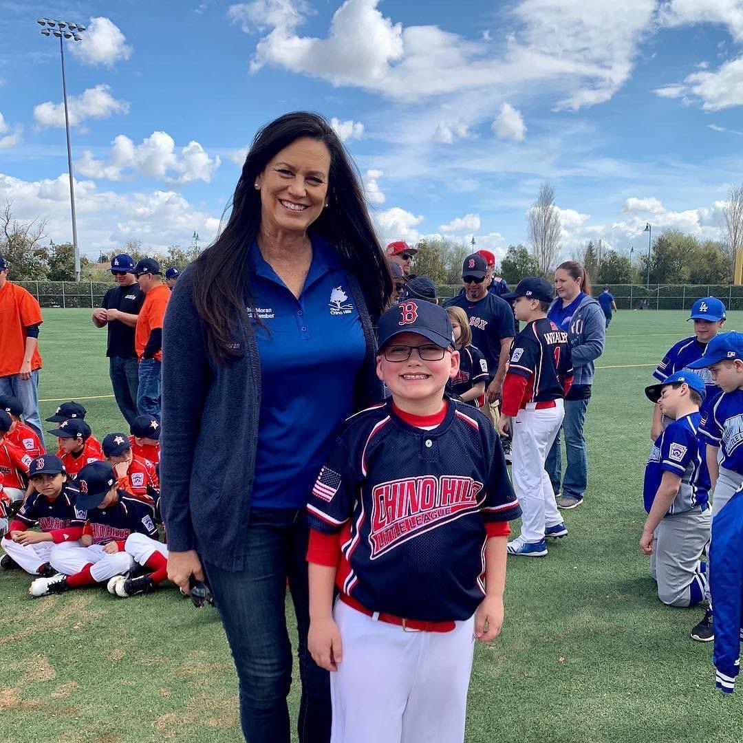 councilchick's tweet image. I miss the excitement and fanfare of Opening Day for @canyonhillsll and @chinohillslittleleague ⚾️

But hey, #slowprogressisstillprogress right? It was great to see players practicing again this week. #ilovechinohills ♥️

#playball #letthemplay #littleleague