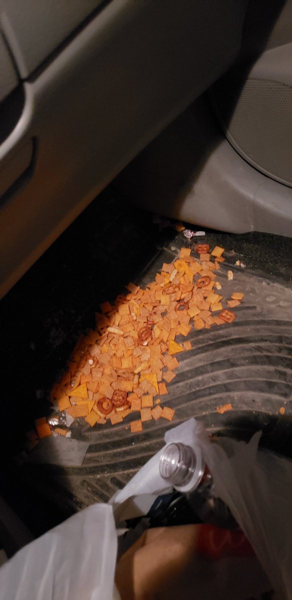 STUPID FUCKING DEER MADE MY SLAM MY BRAKES AND LOSE ALL MY GODDAMN CHEXMIX