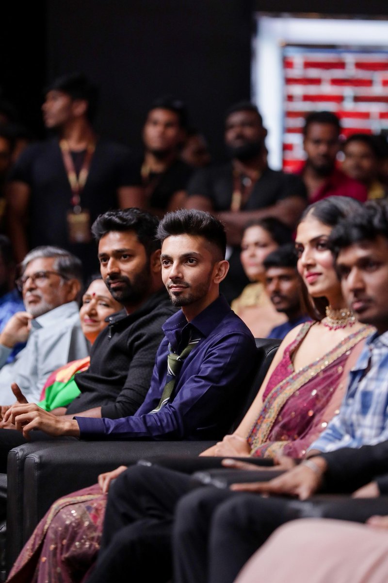 Anirudh_FP's tweet photo. March 15th 2020 - Today marks one year of #MasterAudioLaunch ๐
Thank you Rockstar @anirudhofficial for the incredible album you've given us. ๐คฉ
#MasterJukeBox : https://t.co/1pi0A4pXWD
#MasteraOST : https://t.co/rM1buUkWE8
@SonyMusicSouth @actorvijay @Dir_Lokesh https://t.co/lGyS6HQsh8