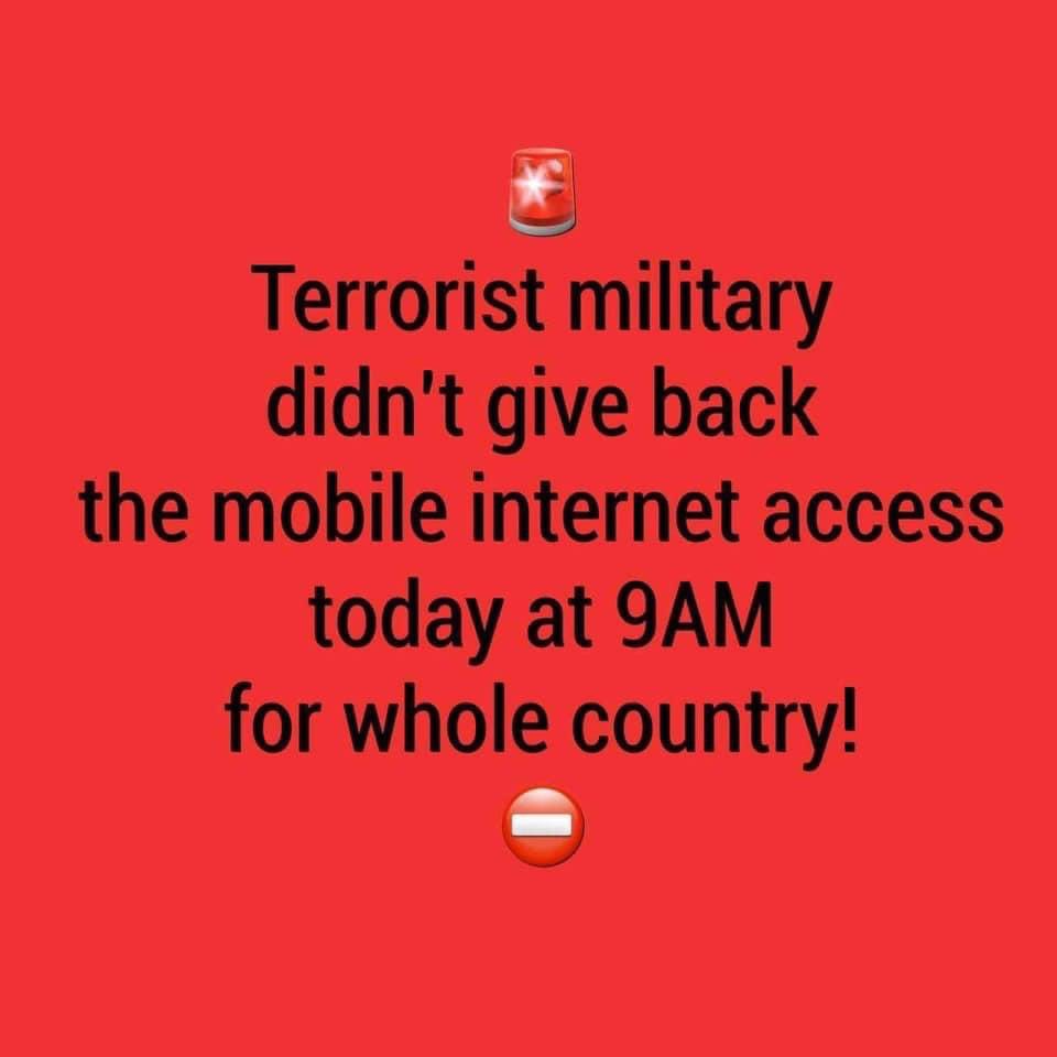 PhyuSin2000's tweet photo. The whole Burma just lost internet access via mobile data!! Terrorist military didn’t give back the internet access!!!! https://t.co/bS0wQMgOgI