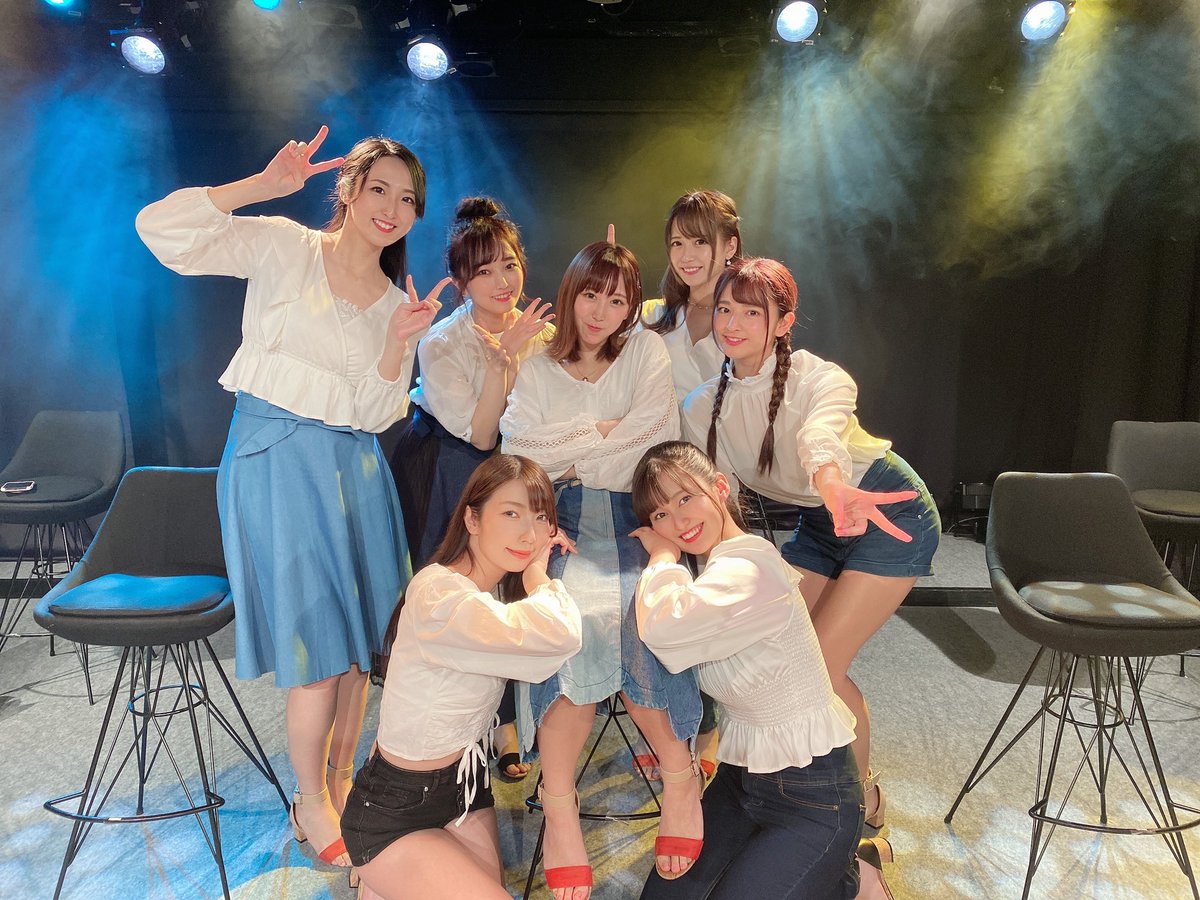 tokue__kana___'s tweet photo. 朗読劇 #Greif3 オンライン配信チケット販売開始しました💓

見に行けなかった〜〜って方ももう一回みたい！って方もぜひぜひ見て欲しいな❤︎❤︎❤︎

https://t.co/MsKII1Ntep https://t.co/p5CsX768fD