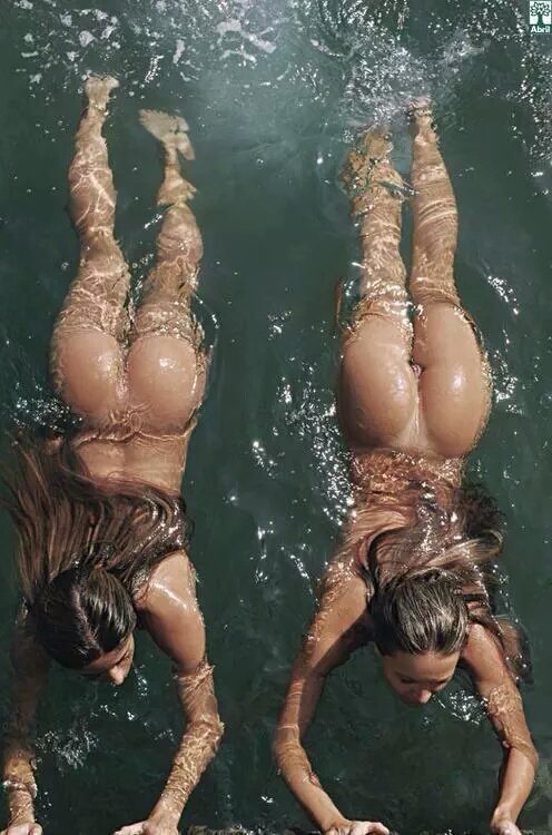 StarkistAq's tweet photo. Mighty mermaids https://t.co/F1pAebrxVu