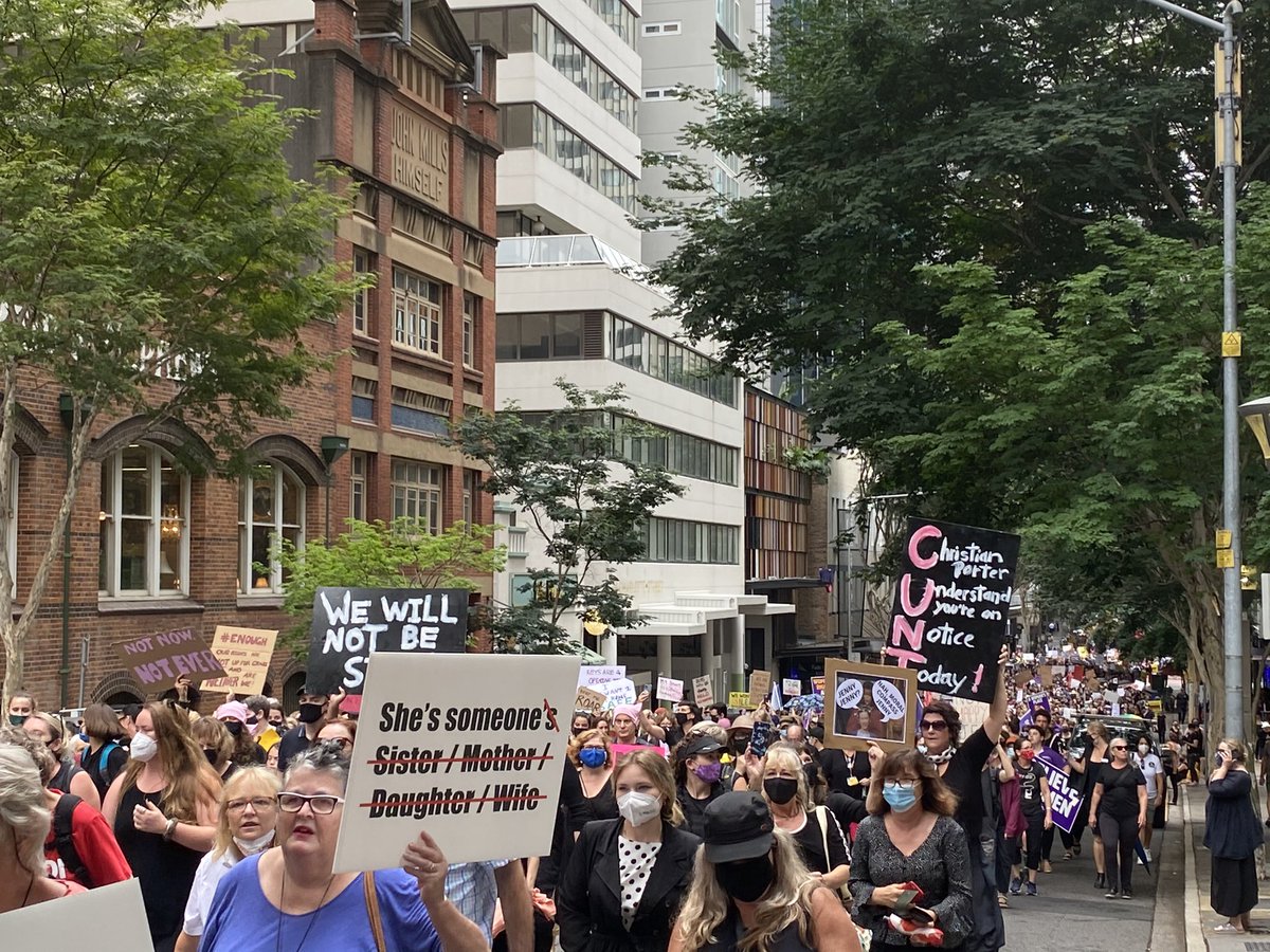 @womensmarchaus Big crowd in Brisbane- felt pretty emotional actually