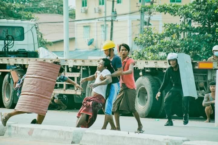 Although the terrorist group attacked us and killed us cruelly, we, Myanmar civilians will endure, defend and fight them till the end to get federal democracy. 

BLOODTHIRSTY JUNTA 

#WhatsHappeningInMyanmar
#Mar15Coup