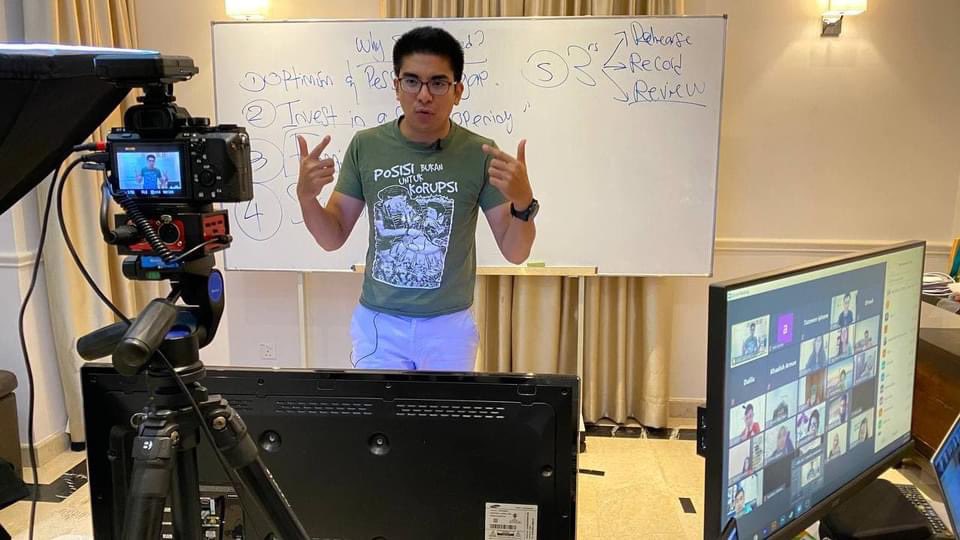 SyedSaddiq's tweet image. Tonight, I will start the first ThunderBOLD 2.0 class!

Crowdfunding is NOT impossible. And if we really want to make it impactful, it isn’t easy either. But nothing good comes easy. And we should always strive for all that is good!

www.thunderbold.co 

#ThunderBOLD