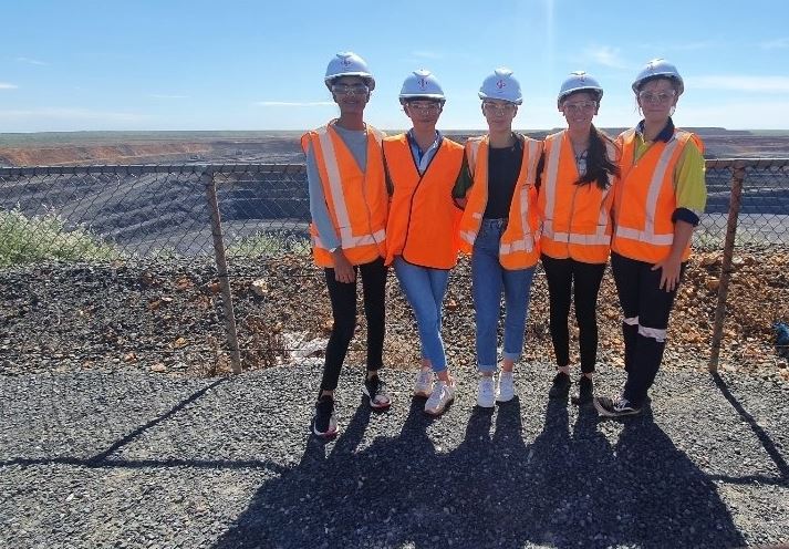 A fantastic gathering of more than 60 women including local high school student at Sino Iron in celebration of International Women’s Day. 

#IWD2021 #miningcareers #womeninmining #choosetochallenge