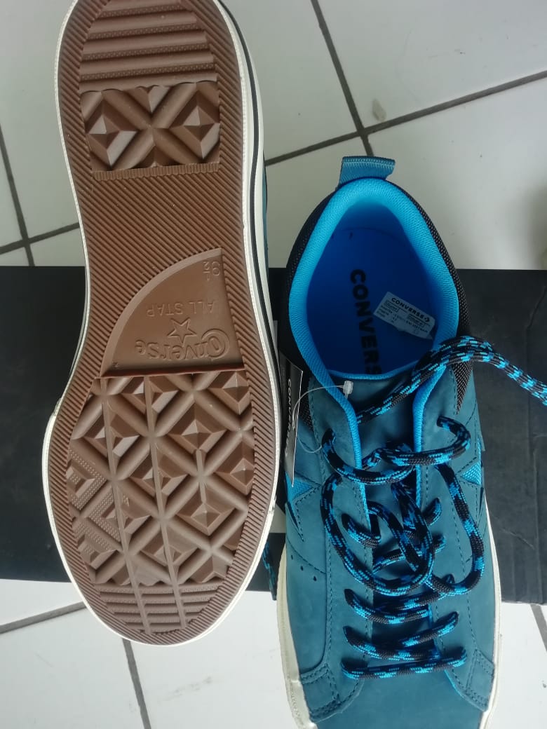 dsafta's tweet photo. Kak ots @midiahn retweet please..

DiJual..
Sepatu converse one star OX
Warna blue fir/black
UK 9.5
Upper 81% kulit
Masih mulus, hanya dicobain didalam rumah aja. 
Harga Rp. 550 rb sajoo

Nuhun kak Ots. https://t.co/jXOgJopdhG
